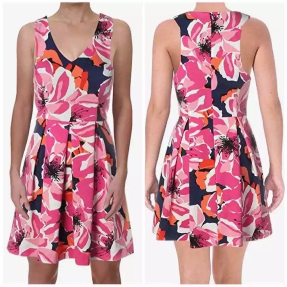 Trina Turk Marcia Floral Fit & Flare Dress Size‎ 6 Sleeveless V-Neck